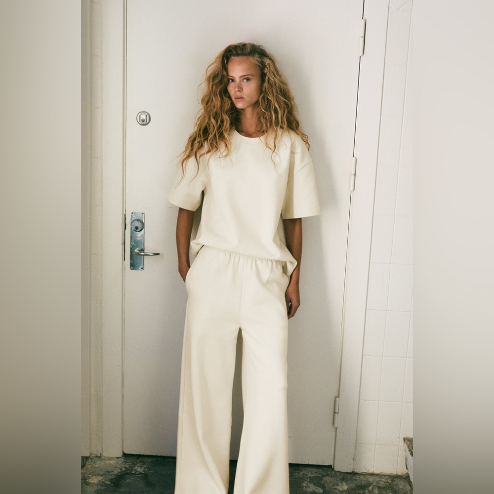 ZARA - WIDE LEG SWEATPANTS